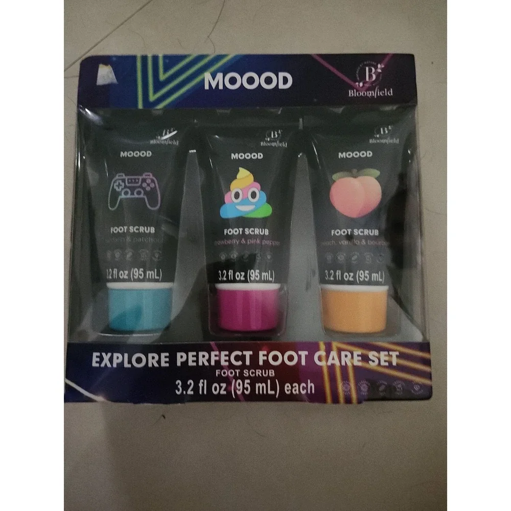 Moood Explore Perfect Foot Care Set Foot Scrub 3 Scents 3.2 fl oz each Gift Set